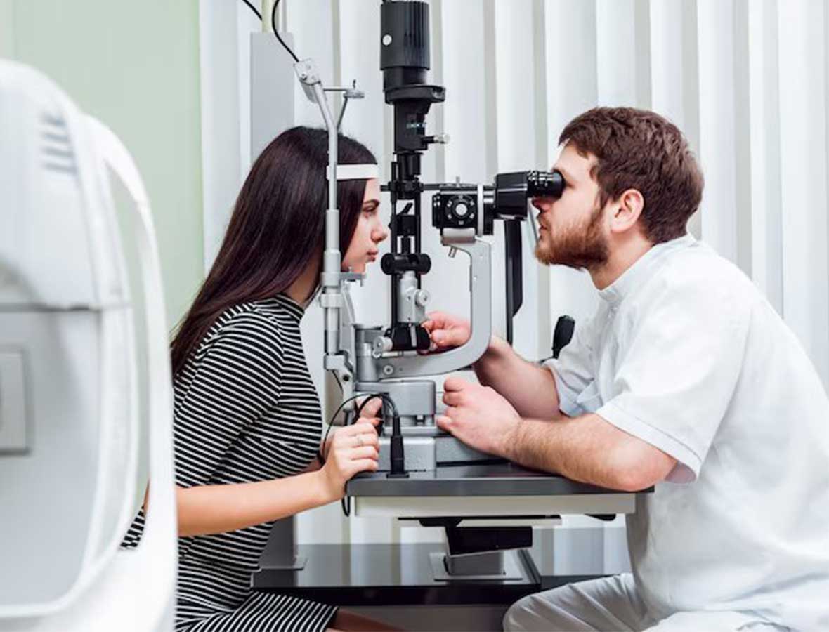 Eye Doctor in Queens, New York