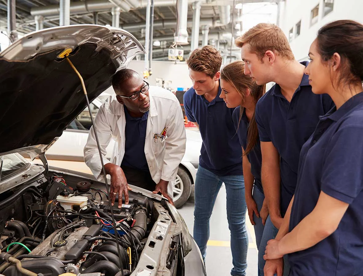 Get the Professional Automotive Technical Training at the Best Mechanic Schools in New York