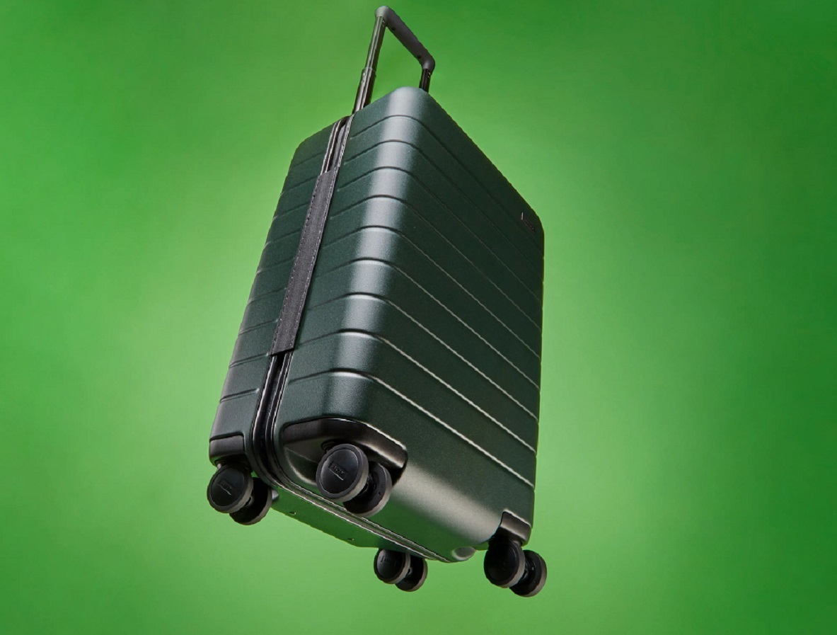 20-best-lightweight-luggage-for-seniors-nyc-toursit-guide