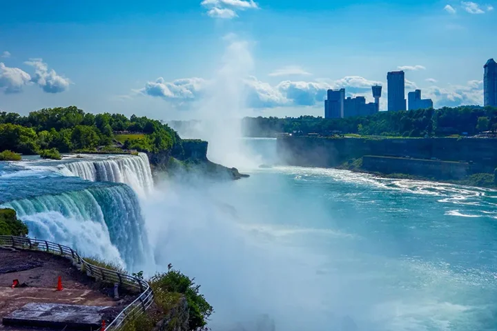 Overall Best Time to Visit Niagara Falls