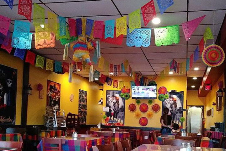 Xochimilco Family Restaurant - Mexican cuisine