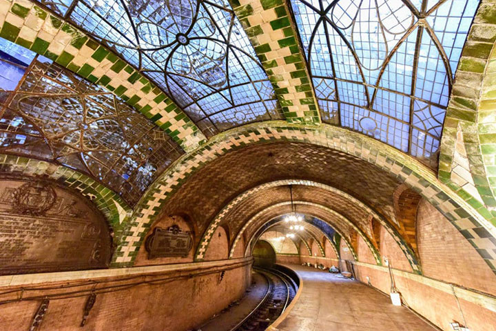 The Old City Hall Station