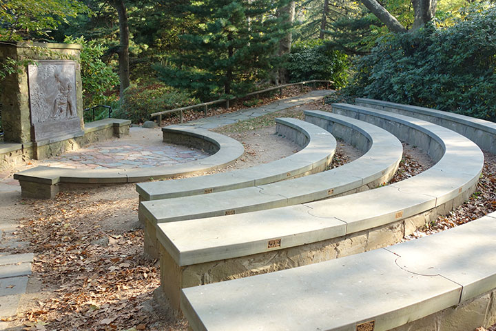 Alfred T. White Memorial at Brooklyn Botanic Garden