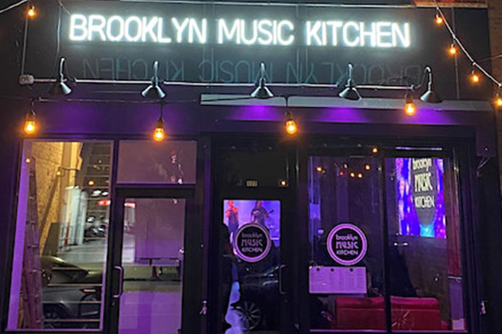 Enjoy The Open Mic Singing at Brooklyn Music Kitchen 
