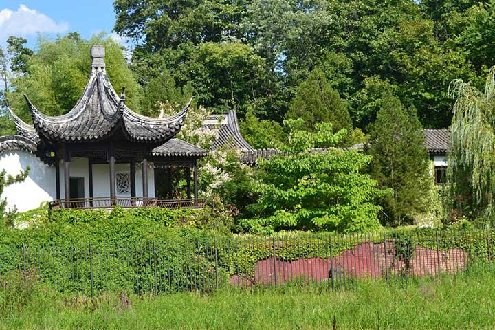 Snug Harbor Cultural Center & Botanical Garden