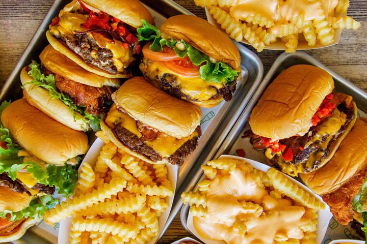 Enjoy the Cheeseburgers at Shake Shack Restaurants near the Bridge on Brooklyn Side