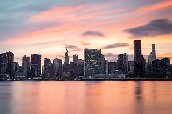 Enjoy a Sunset at Gantry Plaza State Park