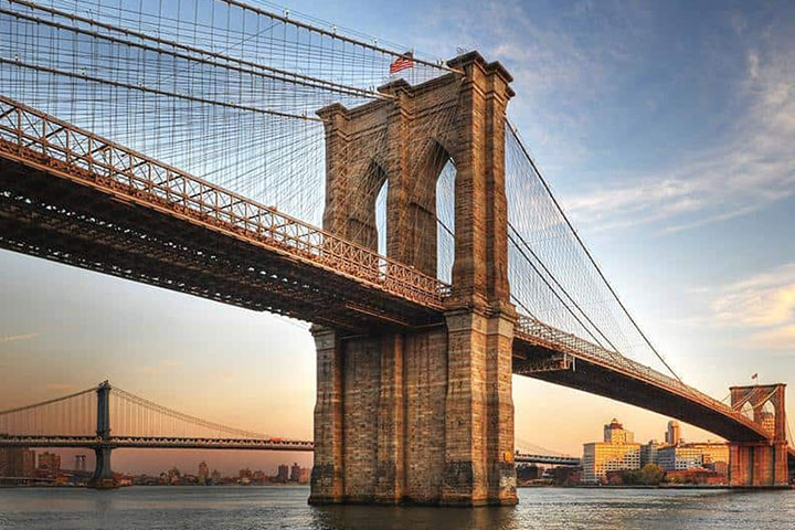 Admire the Brooklyn Bridge