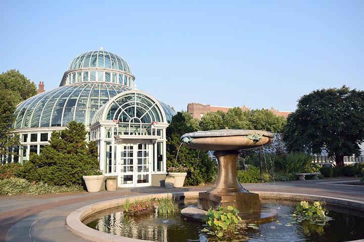 Visit the Brooklyn Botanic Garden