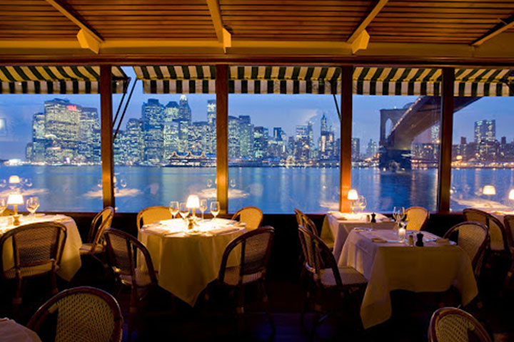 Visit the Famous Restaurants in Brooklyn Side near the Bridge