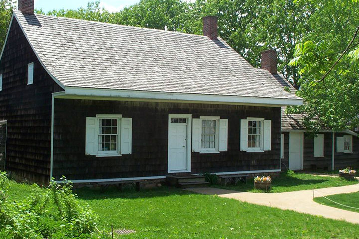 Wyckoff Farmhouse Museum