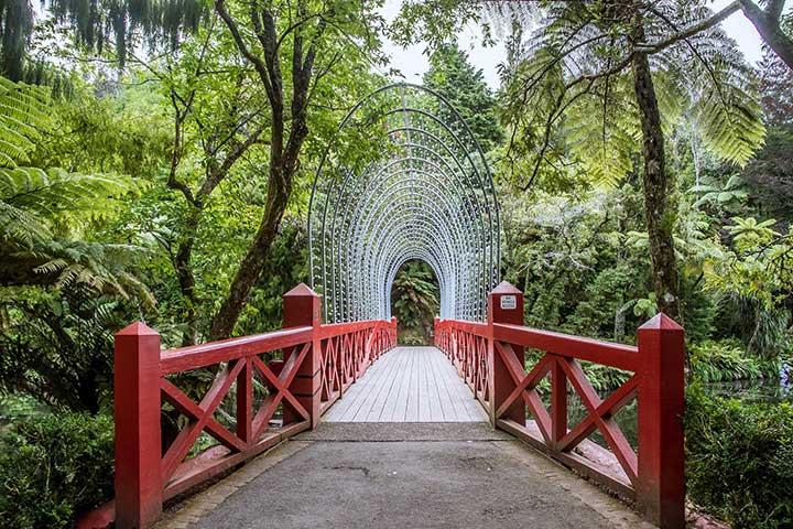 VISIT BEAUTIFUL PARKS AND GARDENS