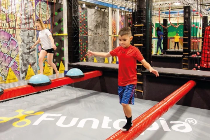 9. Plan a Visit to Fun Topia USA Gaming Zone with Teens for a Fun